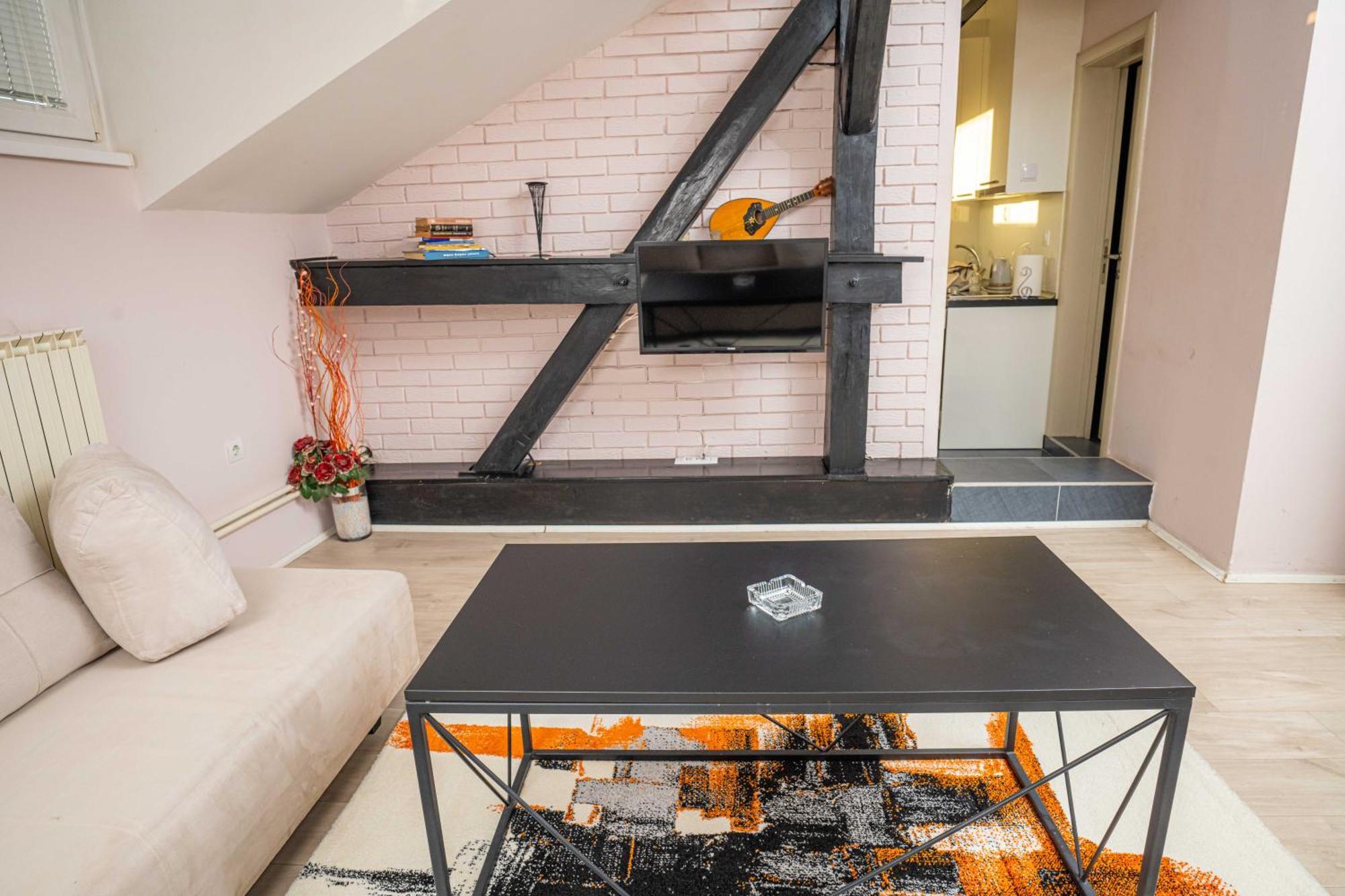 He-Ra Apartments With Free Parking Skopje Exterior photo