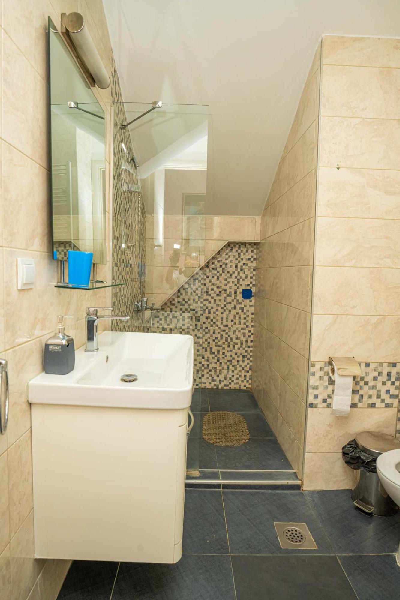 He-Ra Apartments With Free Parking Skopje Exterior photo